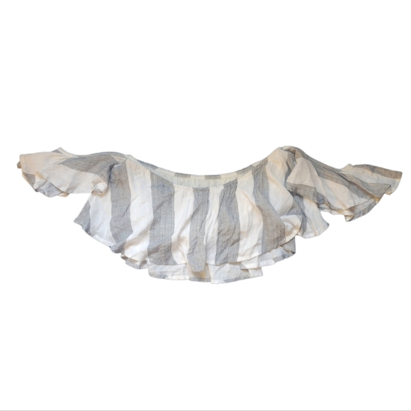 Lulus cropped Top - Picture 2 of 7